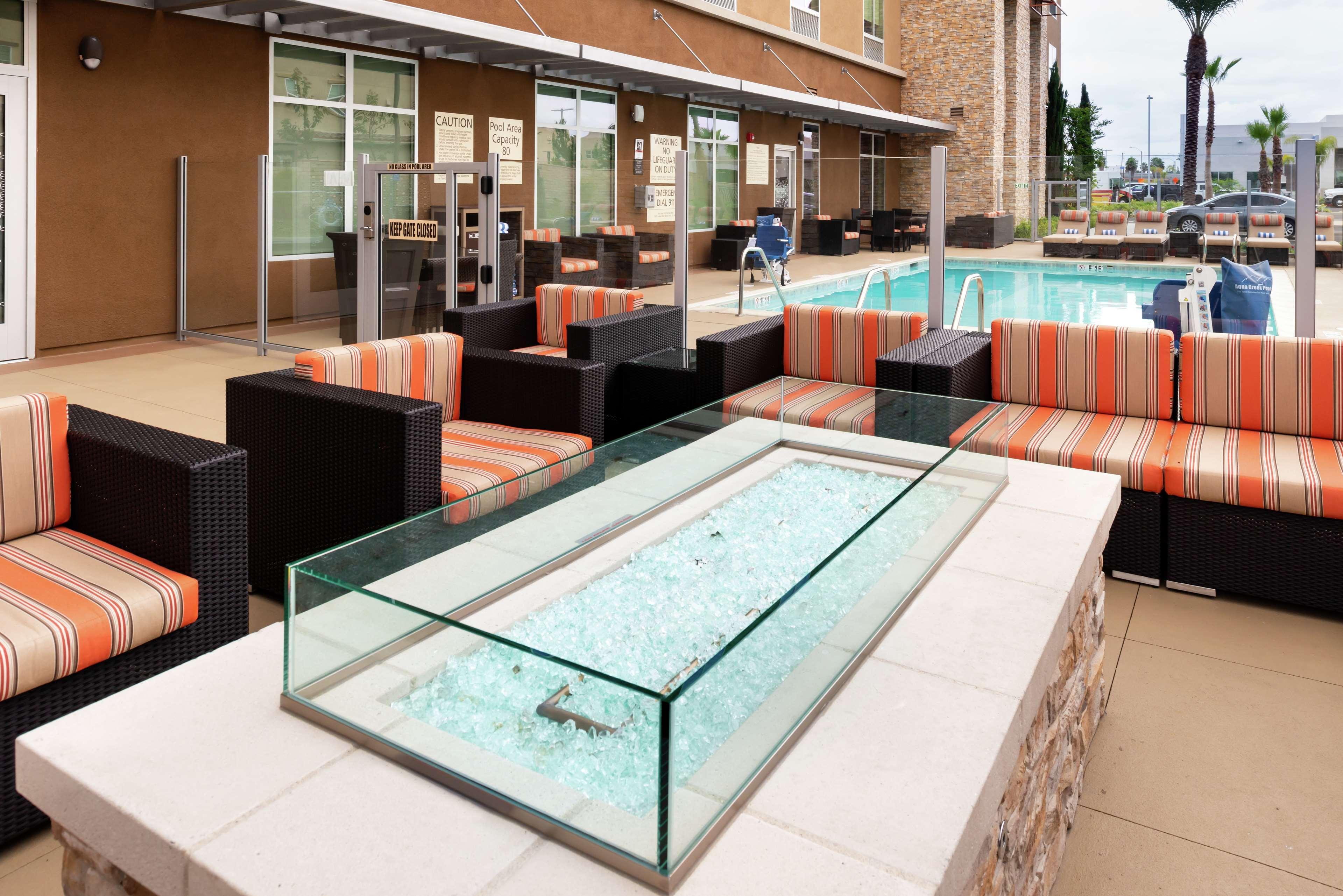 Hampton Inn & Suites Buena Park Exterior photo